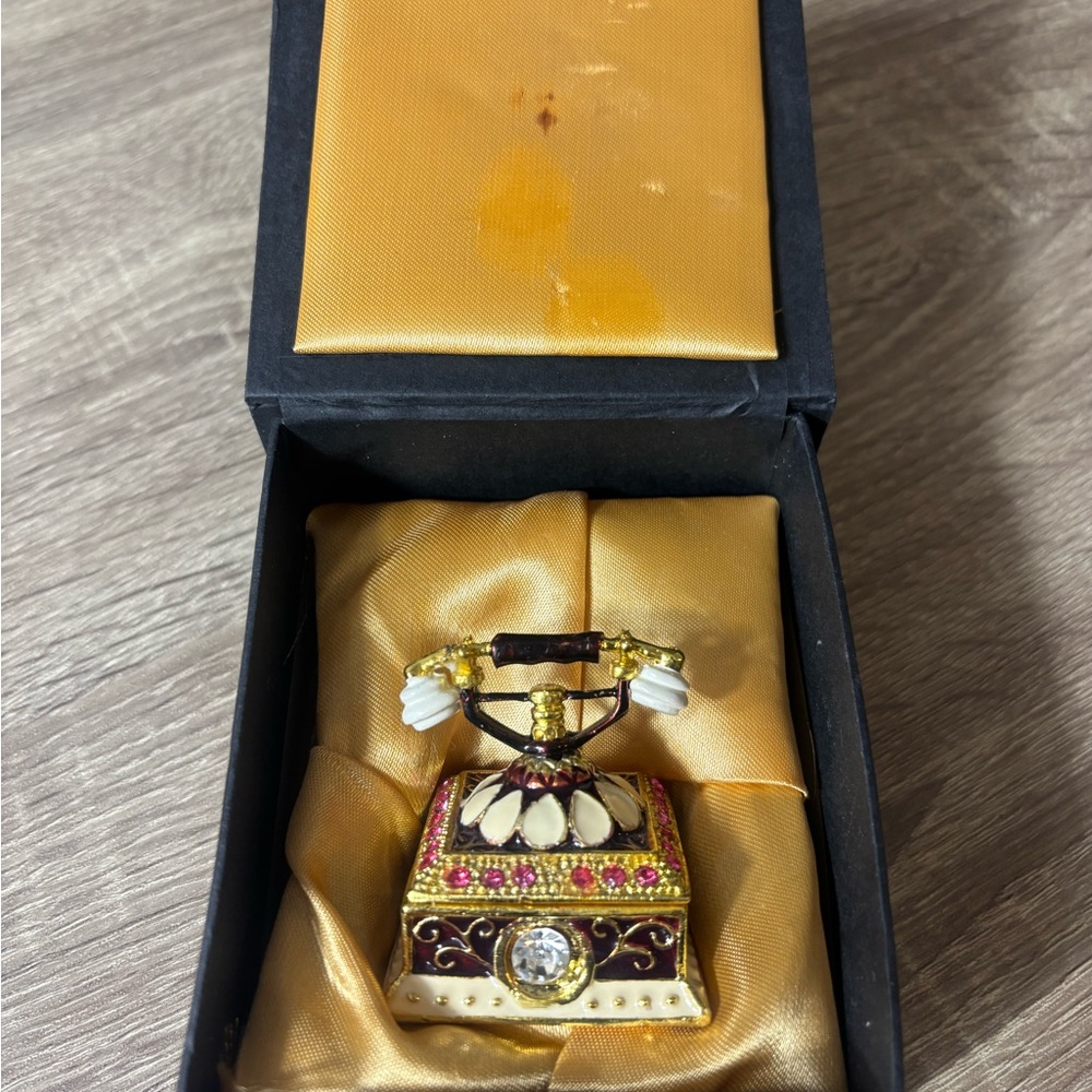Vintage Style Decorative Telephone Trinket Box